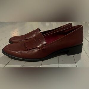 Vintage Etienne Aigner Loafers